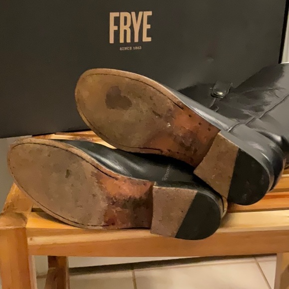 Frye Melissa Button Boot size 9 - Picture 6 of 13